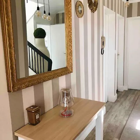 Endroit Cosy Hotel